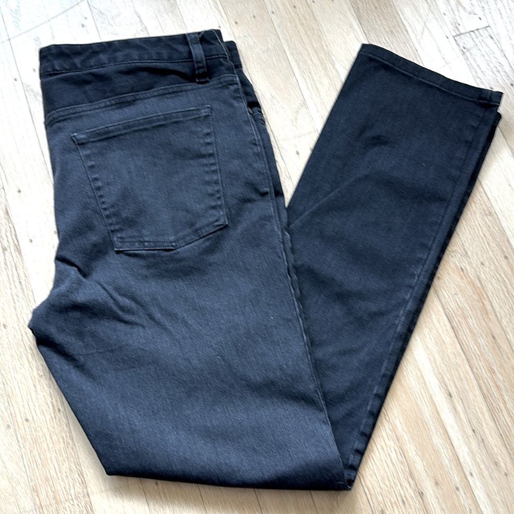 Kenneth Cole men’s jeans color charcoal size 34